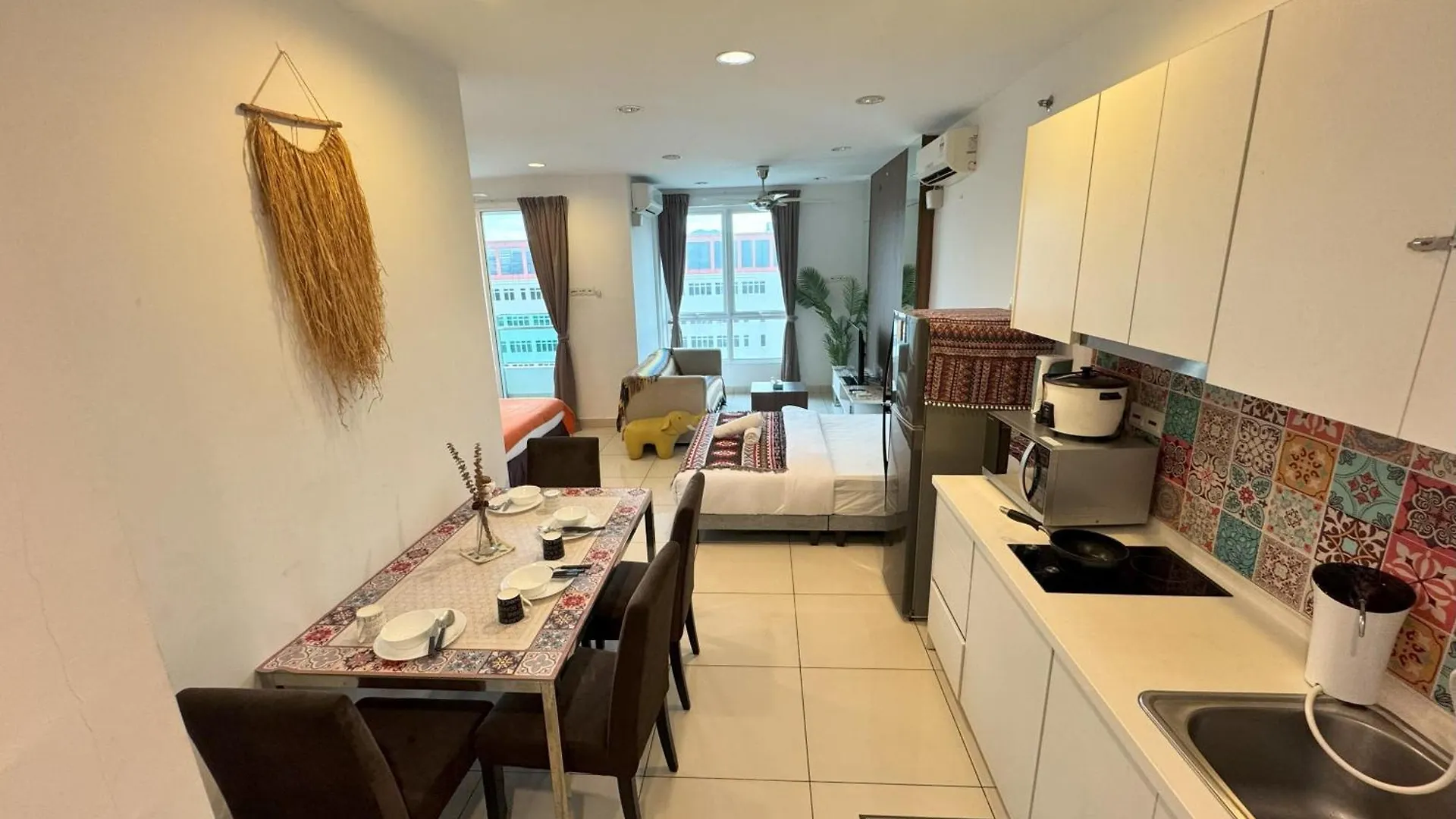 Georgetown Mansion One Apartment By Jere Penang Gleneagles Gurney Malezja