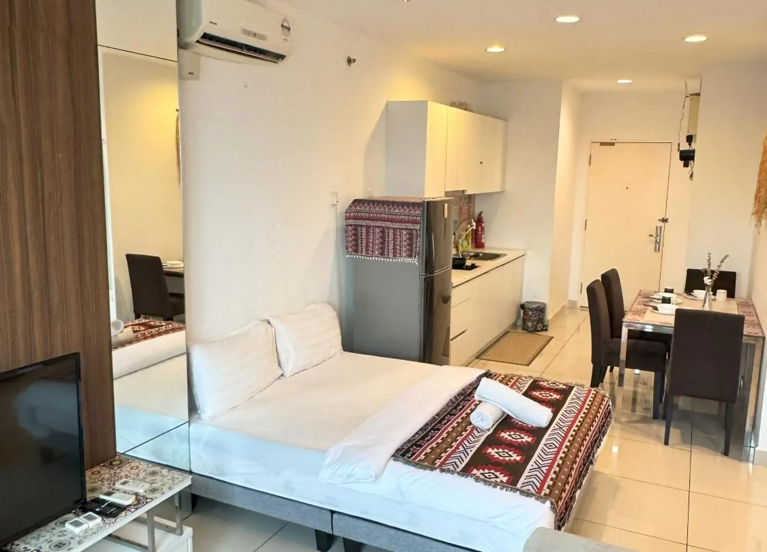 Georgetown Mansion One Apartment By Jere Penang Gleneagles Gurney Malezja