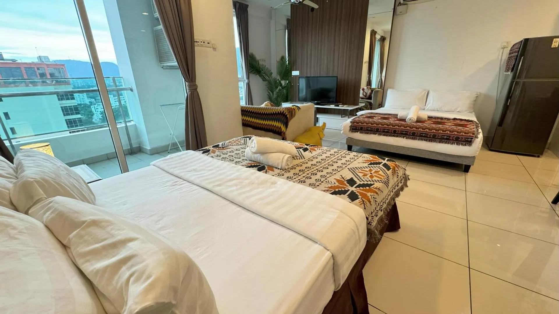 Georgetown Mansion One Apartment By Jere Penang Gleneagles Gurney 0*, George Town Maleisië